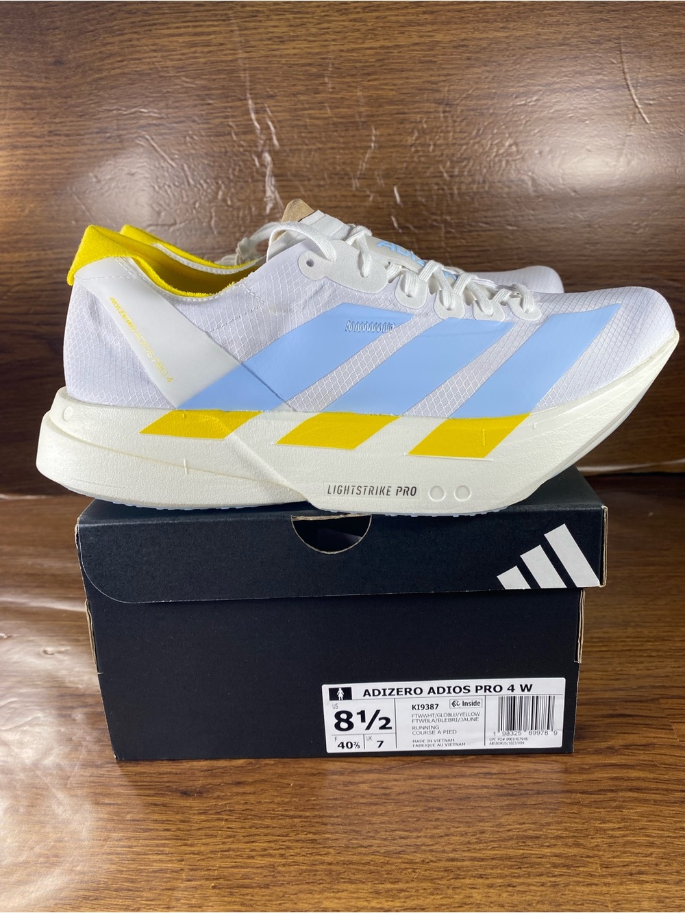 Adidas Adizero Adios Pro 4 women’s shoe size 8.5